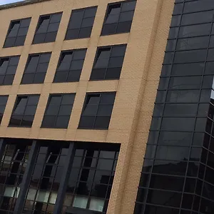 4* فندق هوليداي إن سيتي سنتر